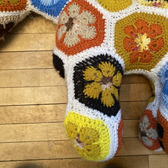 Vintage Crocheted Afghan Horse Pony Pillow Huge 18”x30” Floral Retro 70’s - Picture 4 of 16
